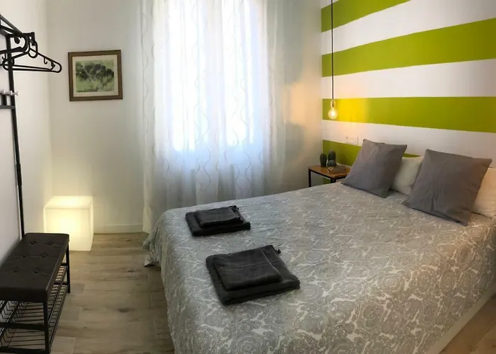 Landatxoenea شقة *